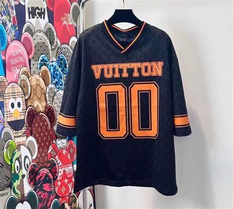 louis vuitton football logo.